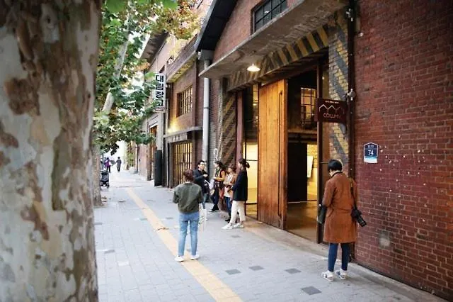 601, Seongsu Station Jungnangcheon Cherry Blossom Road Han River Airport Bus ソウル特別市 韓国
