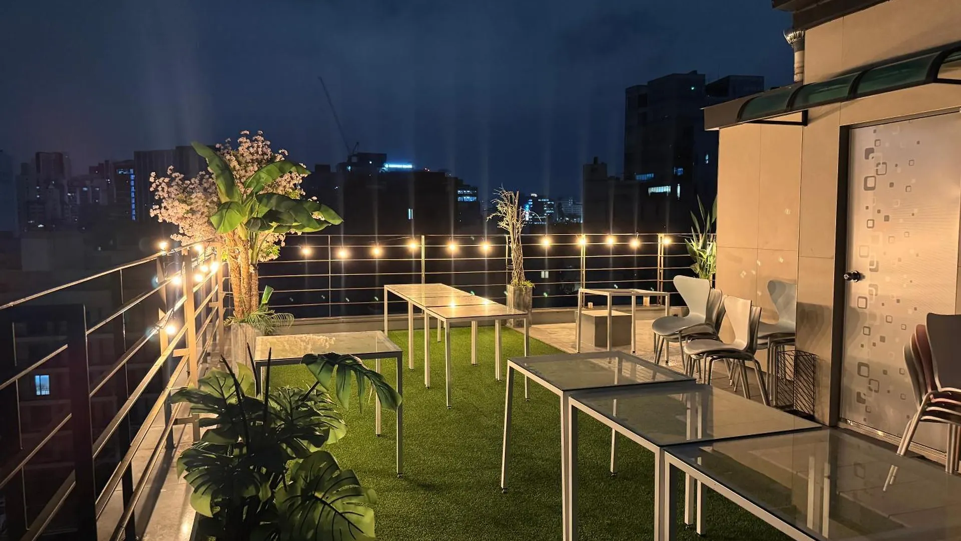 Appartement 601, Seongsu Station Jungnangcheon Cherry Blossom Road Han River Airport Bus Séoul Corée du Sud